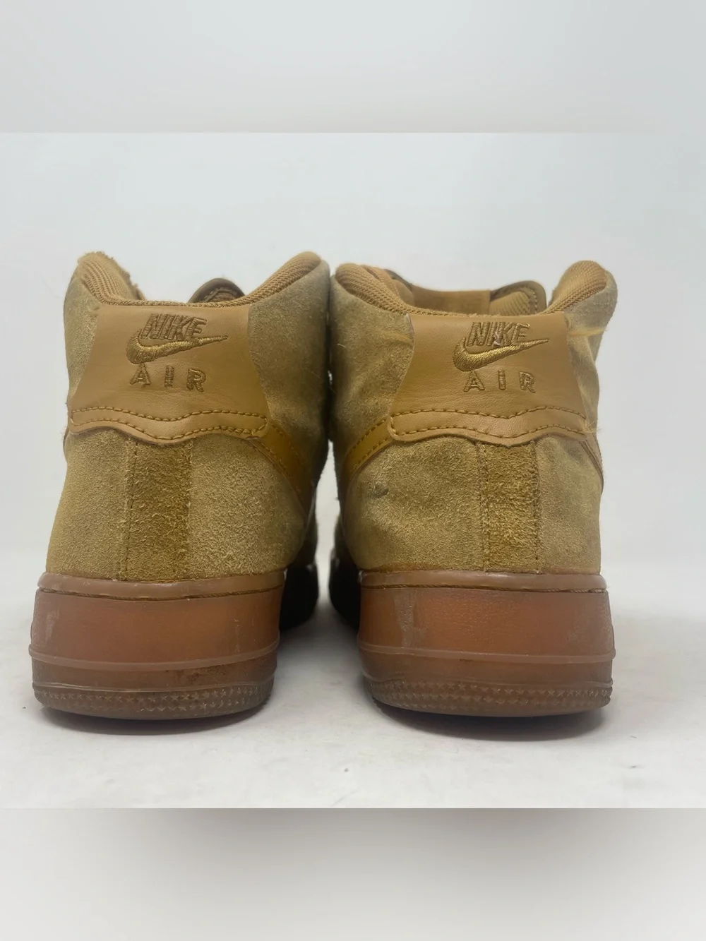 Nike used cosmetic
